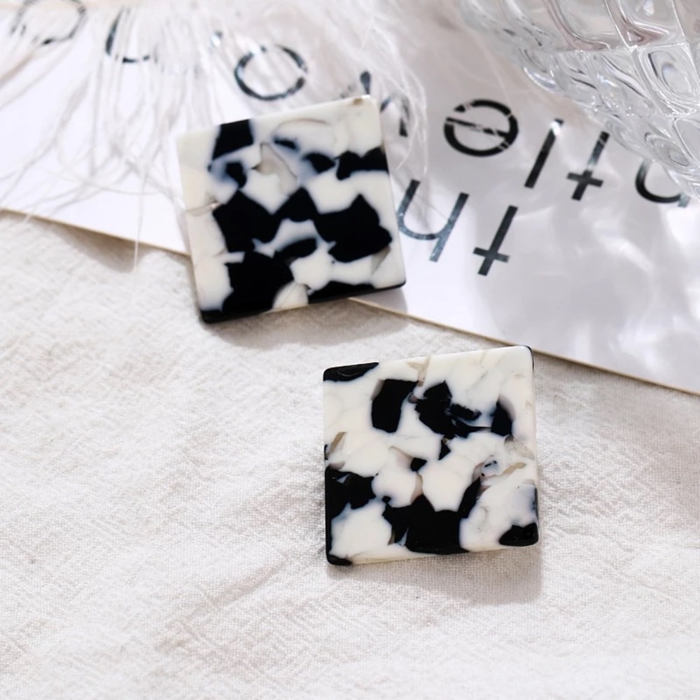 Cracked Cow Print Acrylic Square Earrings